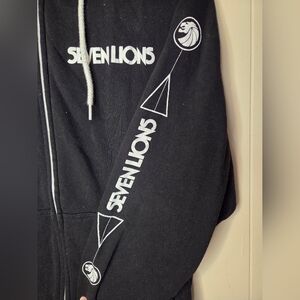 Seven Lions Unisex Zip Up Hoodie 🦁